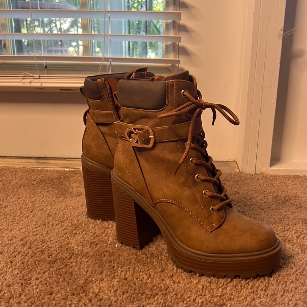 GBG Los Angeles booties